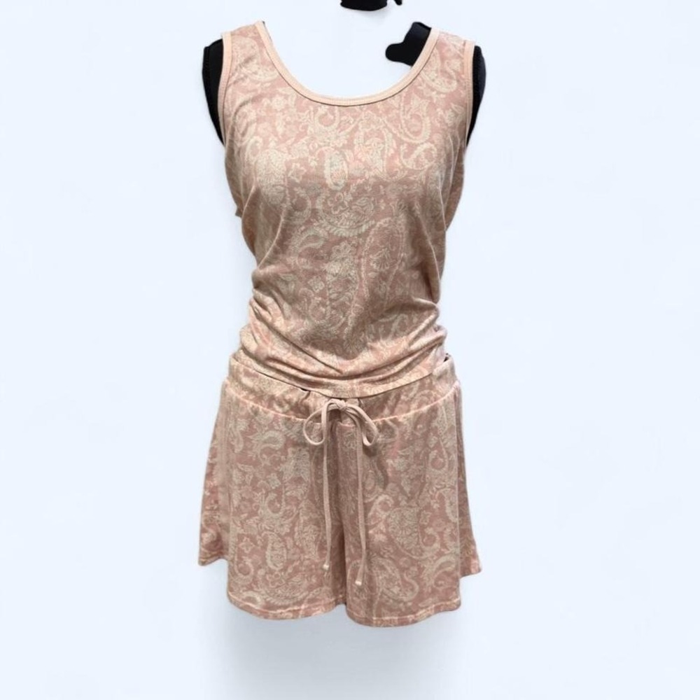 Lucky Brand matching lounge set in a‎ dreamy faded pink paisley